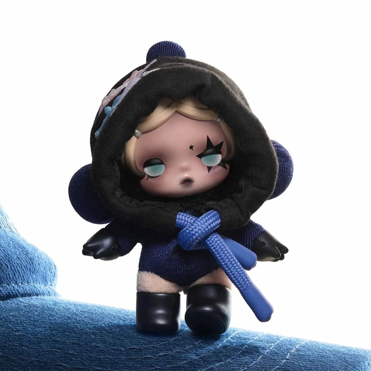 θ SKULLPANDA Off Mode Series Plush Doll Pendant (1 Blind Box)
