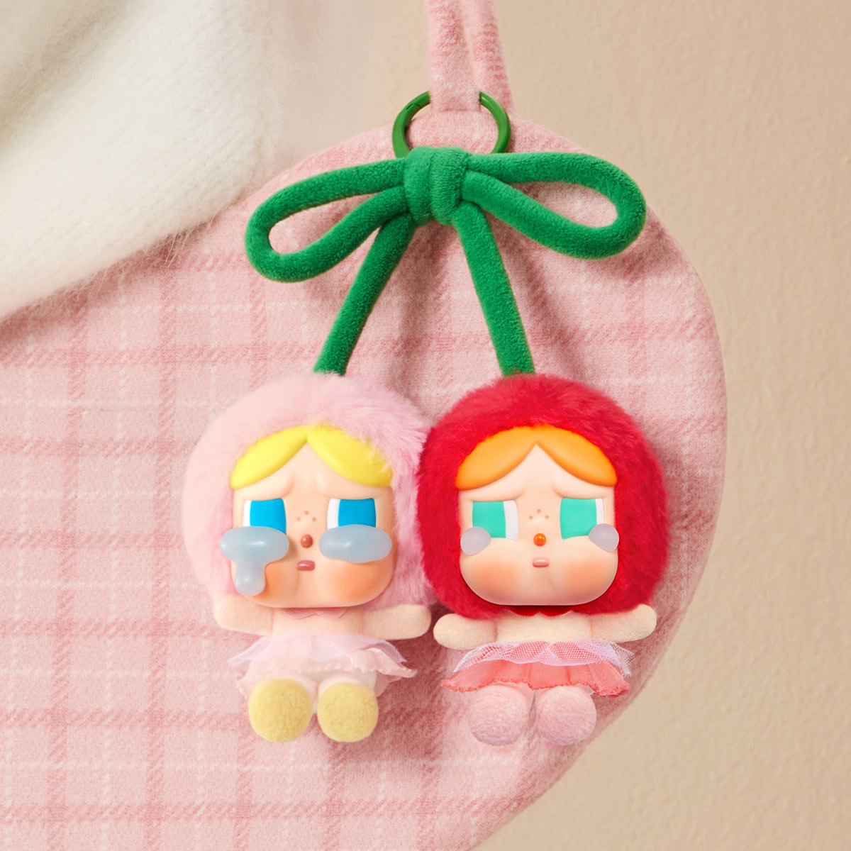 Crybaby Crying for Love Series-Vinyl Plush Hanging Card (Love You Cherry Much)