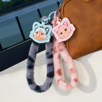 Serie Crybaby Wild But Cutie - Phone Charm Blind Box