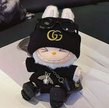 Gucci bee outfit motif