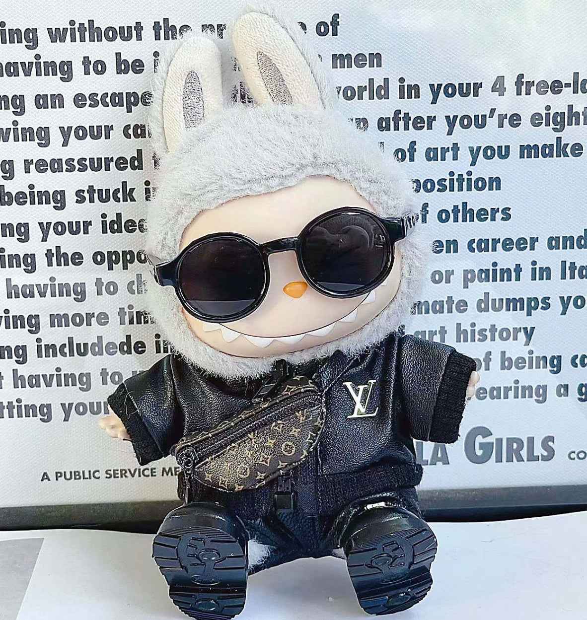 Black Louis Vuitton Monogram Outfit